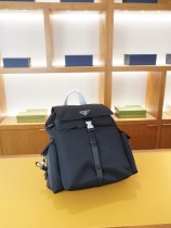 大人気 プラダ 偽物通販 2026SSメンズ リュックバック