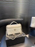 使い勝手良し シャネル n級品 2026SS レディース コスメティックバッグ