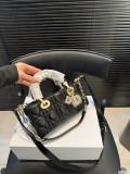 超話題! ディオール コピー 2026SS レディース ショルダーバッグ