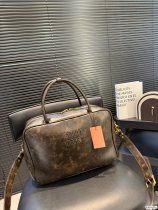 一目惚れ♪  MCMエムシーエム 激安偽物 2026SS レディース ボウリングブリーフケース