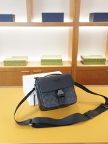 入手困難 コーチ コピーおすすめ 2026SS メンズ ショルダーバッグ
