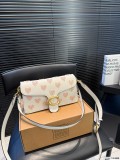 超奇跡の入荷☆ コーチ コピー 2026SS レディース ショルダーバッグ