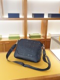 累積売上総額第１位！バーバリー n級品 2026SS メンズ ショルダーバック