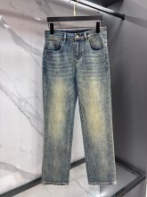 入手困難 ルイヴィトン コピー 2026SS 重工ウォッシュ加工デニムパンツ