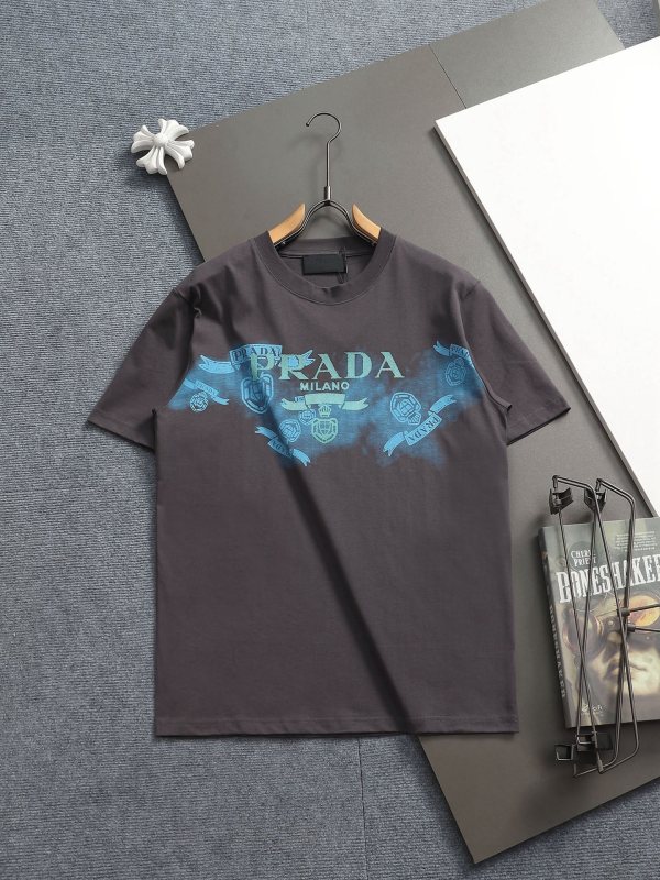 大人気 プラダ コピーおすすめ の2026SSクルーネック半袖Tシャツ