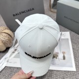 累積売上総額第１位！バレンシアガ コピーおすすめ 2026SS アルファベットの新しい野球帽