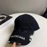 稀少 バレンシアガ コピーおすすめ 2026SS 刺繍入りアフロ野球帽