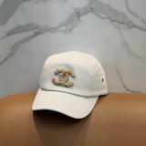 累積売上総額第１位！ シャネル 激安偽物 2026SS立体刺繍ロゴ野球帽