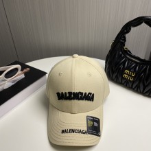 ★超人気 バレンシアガ コピーおすすめ 2026SS 刺繍文字入り新デザイン野球帽