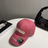 入手困難 バレンシアガ n級品 2026SS 刺繍文字入り新デザイン野球帽
