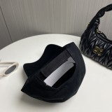 【話題商品！】バレンシアガ n級品 2026SS 刺繍の新野球帽