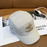 累積売上総額第１位！ シャネル 激安偽物 2026SS立体刺繍ロゴ野球帽