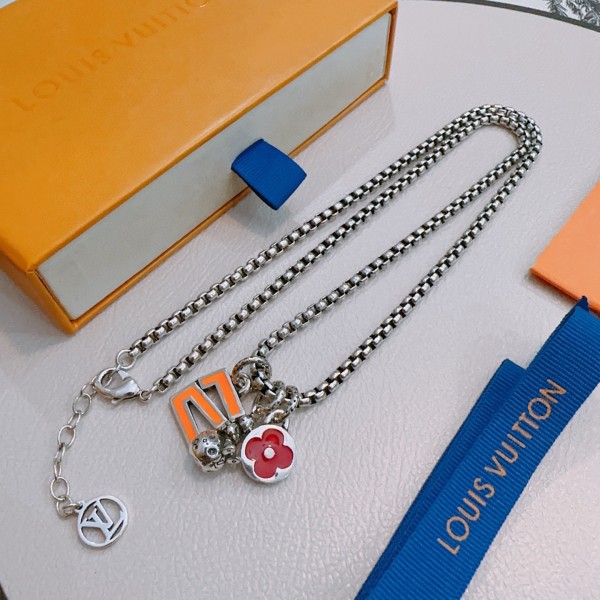 使い勝手良し ルイヴィトン n級品 2026SS のLV ネックレス