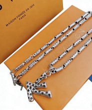 【話題商品！】 ルイヴィトン 激安偽物 2026SS のLVネックレス