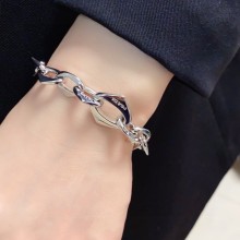 【話題商品！】Prada プラダ コピー 2026SSスタイリッシュな太ブレスレット
