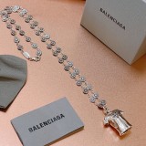 日本未入荷 バレンシアガ コピー 2026SSの ネックレス