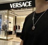【話題商品！】 Versace ヴェルサーチ コピーおすすめ 2026SS ネックレス