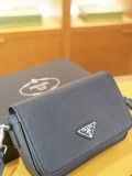 ★超人気 プラダ コピーおすすめ 2026SSメンズ ショルダーバック