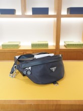 【話題商品！】 プラダ コピーおすすめ 2026SSメンズ ウエストポーチ