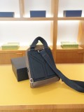 入手困難 プラダ コピーおすすめ 2026SSメンズ 胸ポケット