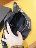 日本未入荷 プラダ 激安偽物 2026SSメンズ ウエストポーチ