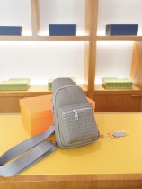 【話題商品！】エルメス 偽物通販 2026SSメンズ ショルダーバック