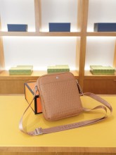 日本未入荷 エルメス 激安通販 2026SSメンズ ショルダーバック