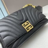 超奇跡の入荷☆ ジバンシィ 偽物通販 2026SS レディース ショルダーバック
