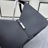 稀少 ジバンシィ コピー 2026SS レディース ショルダーバック
