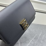 入手困難 ジバンシィ n級品 2026SS レディース ショルダーバック