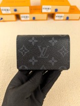 使い勝手良し ルイヴィトン コピーおすすめ 2026SS レディース 短財布