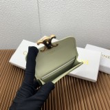 新作 セリーヌ 激安通販 2026SS レディース 短財布