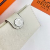 一目惚れ♪  Hermesエルメス 激安偽物 2026SS レディース 短財布