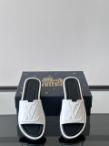 超奇跡の入荷☆ ルイヴィトン 激安偽物 2026SS メンズ サンダル