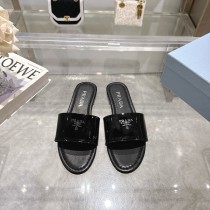 超奇跡の入荷☆ プラダ スーパーコピー 2026SS レディース スリッパ