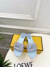 高品質 フェンディ コピーおすすめ 2026SS レディース 刺繍透かし彫りフラットサンダル