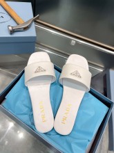 大人気 プラダ n級品 2026SS レディース 三角スリッパ