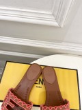 日本未入荷 フェンディ n級品 2026SS レディース 刺繍透かし彫りフラットサンダル