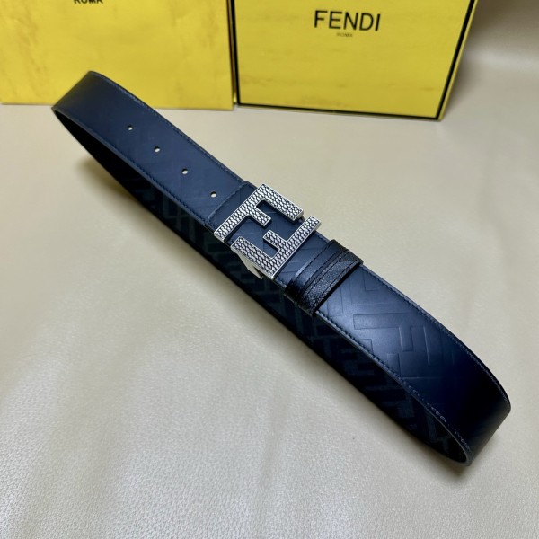 入手困難 Fendi フェンディコピー 2026SS メンズ ベルト