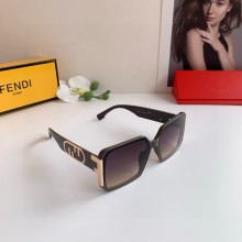 日本未入荷 フェンディ 偽物通販 2026SS サングラス
