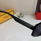 稀少 フェンディ 激安偽物 2026SS サングラス