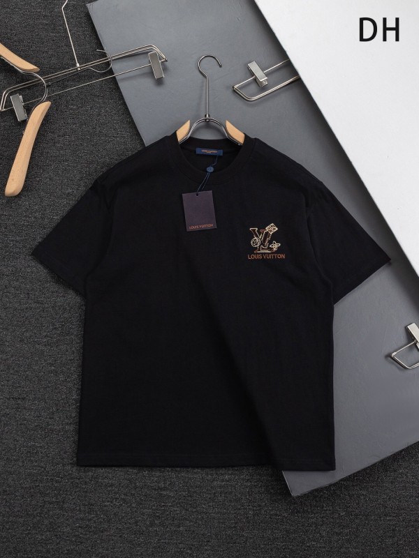 超奇跡の入荷☆ ルイヴィトン 偽物通販 2026SS 刺繍ラウンドネック半袖Tシャツ