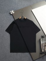 超話題! ルイヴィトン コピー 2026SS立体浮雕プレスロゴの凹凸丸首Tシャツ