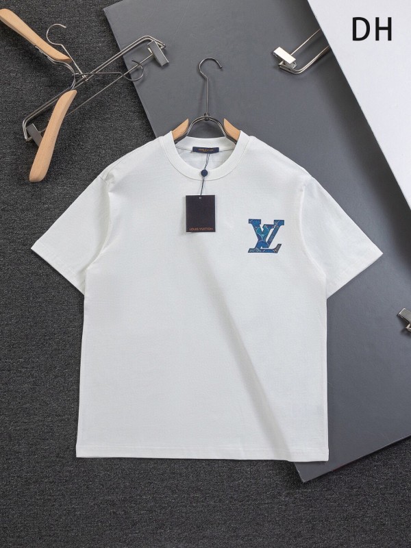 入手困難 ルイヴィトン 激安偽物 2026SS 刺繍ラウンドネック半袖Tシャツ