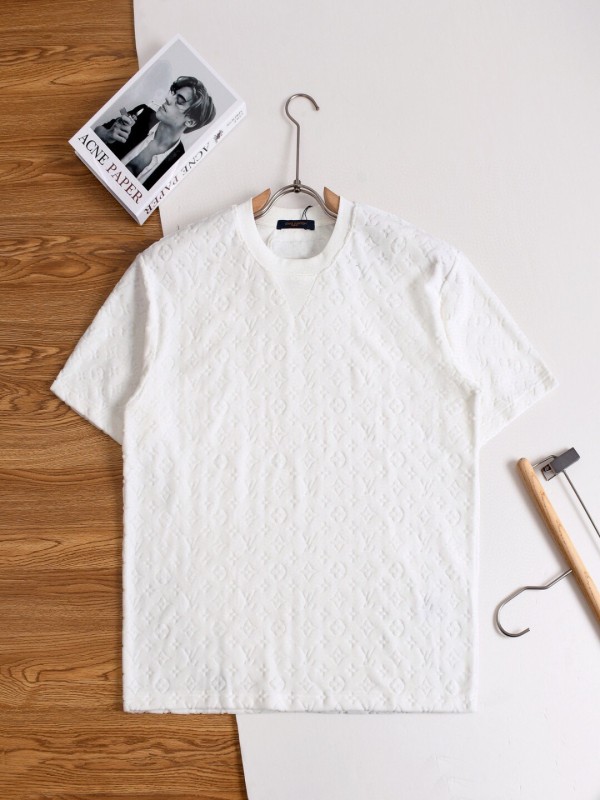 高品質 ルイヴィトン スーパーコピー 2026SS 刺繍柄ラウンドネック半袖Tシャツ