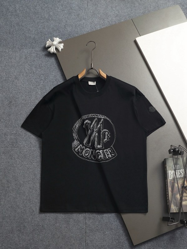 日本未入荷 モンクレール n級品 の2026SS アルファベットロゴ刺繍半袖Tシャツ