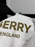 新作 バーバリー コピーおすすめ の2026SSアルファベットプリント半袖Tシャツ