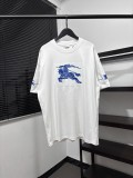 高品質 バーバリー 激安偽物 の2026SS クラシック刺繍ブルー戦馬プリントTシャツ