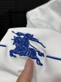 高品質 バーバリー 激安偽物 の2026SS クラシック刺繍ブルー戦馬プリントTシャツ