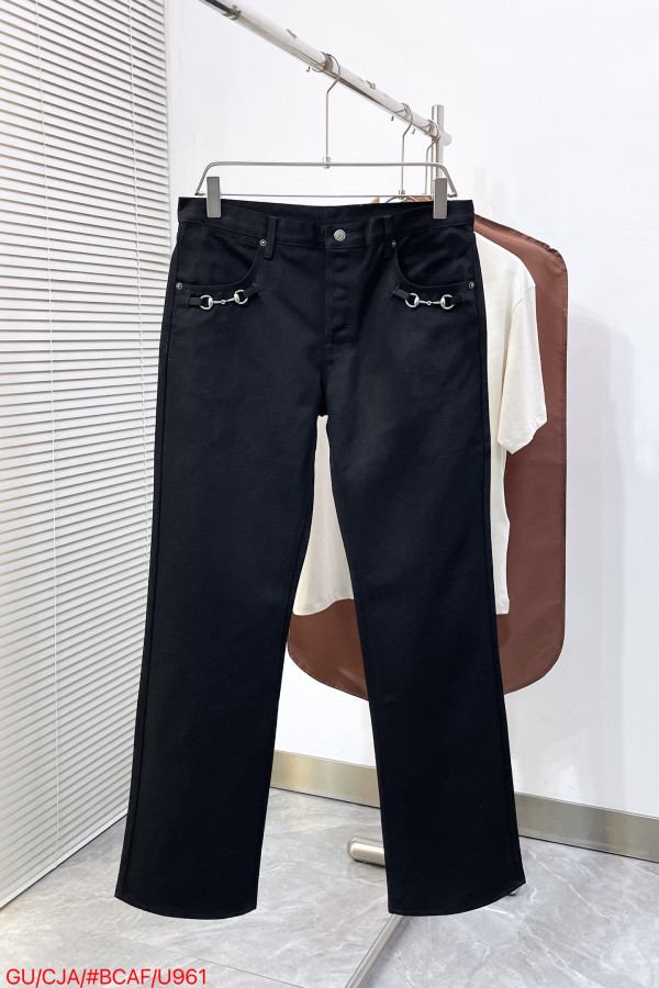 追跡付 グッチ n級品 の2026SS ブラックストレートジーンズ